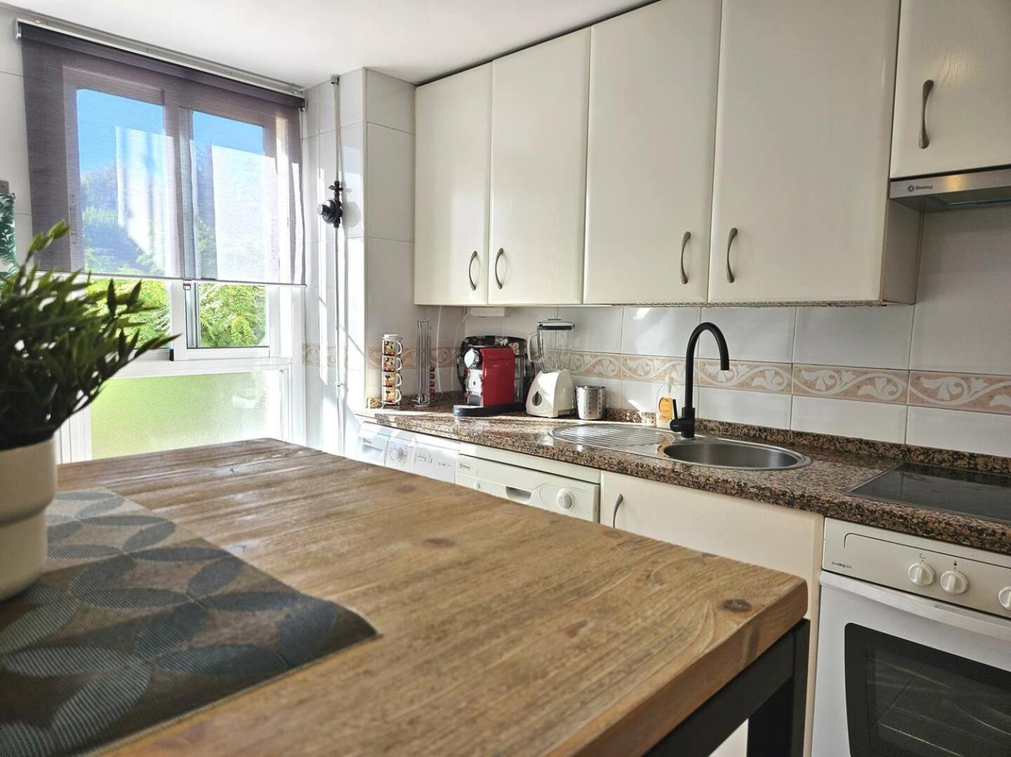 Apartment Pass The Keys And Bright Marbella